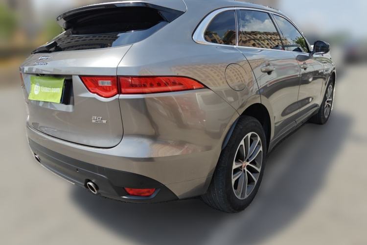 Used Jaguar F-PACE 2018 Restyled 2.0T All-Wheel-Drive R-Sport Sport Edition Rear Right 45 Deg