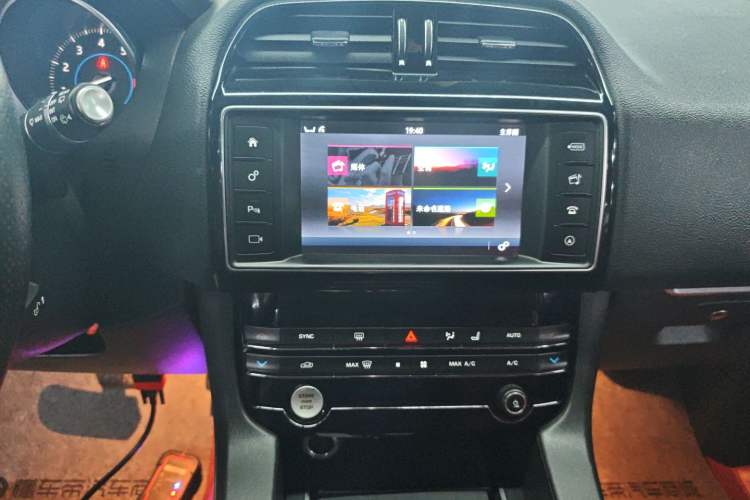 Used Jaguar F-PACE 2018 2.0T Two-Wheel Drive Urban Deluxe Edition Audio And AC Panel