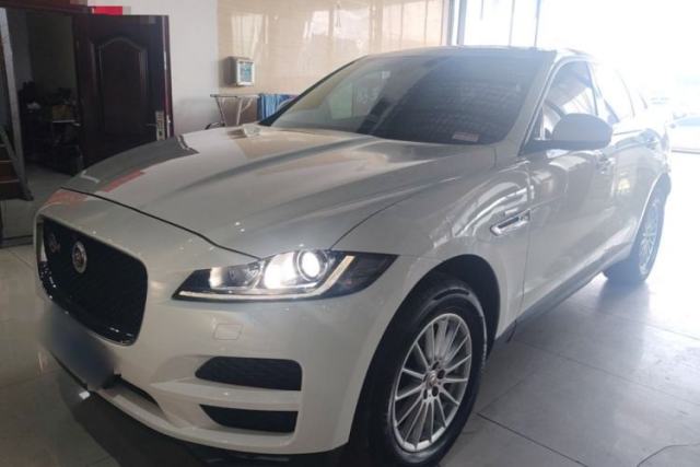 Used Jaguar F-PACE 2018 2.0T Two-Wheel Drive Urban Deluxe Edition