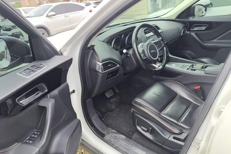 Used Jaguar F-PACE 2018 2.0T Four-Wheel Drive Urban Luxury Edition Driver Seat