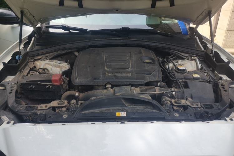 Used Jaguar F-PACE 2018 2.0T Four-Wheel Drive Urban Luxury Edition Engine Bay