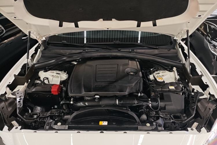 Used Jaguar F-PACE 2018 2.0T Four-Wheel Drive Urban Luxury Edition Engine Bay