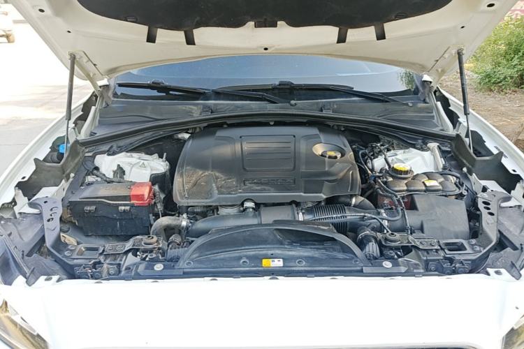 Used Jaguar F-PACE 2018 2.0T Four-Wheel Drive Urban Luxury Edition Engine Bay