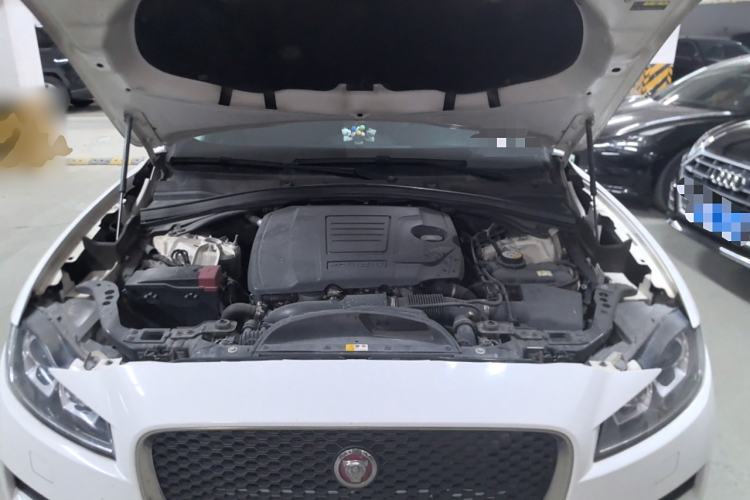 Used Jaguar F-PACE 2018 2.0T Four-Wheel Drive Urban Luxury Edition Engine Bay