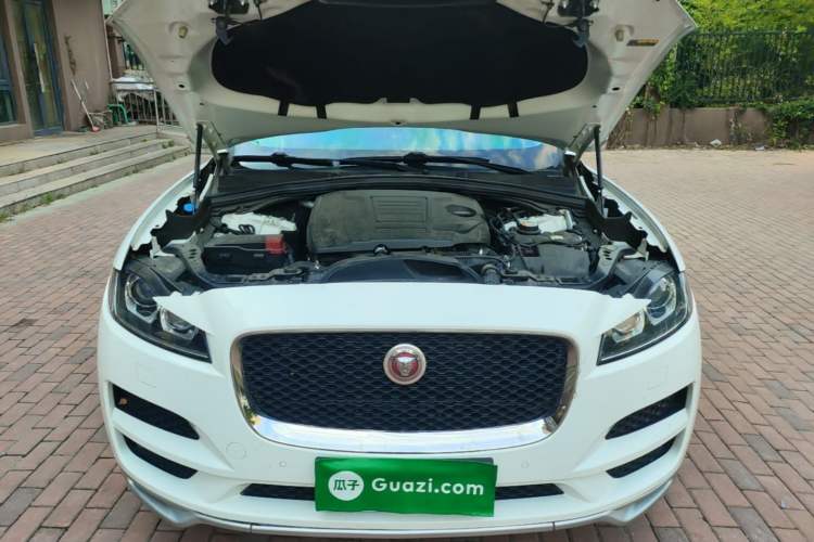 Used Jaguar F-PACE 2018 2.0T Four-Wheel Drive Urban Luxury Edition Engine Bay