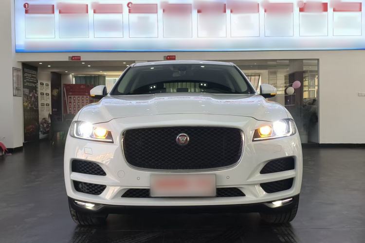 Used Jaguar F-PACE 2018 2.0T Four-Wheel Drive Urban Luxury Edition Exterior 2