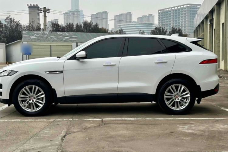 Used Jaguar F-PACE 2018 2.0T Two-Wheel Drive Urban Deluxe Edition Exterior 3