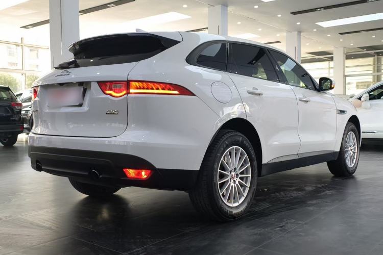 Used Jaguar F-PACE 2018 2.0T Four-Wheel Drive Urban Luxury Edition Exterior 3