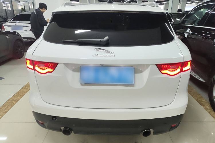 Used Jaguar F-PACE 2018 2.0T Two-Wheel Drive Urban Deluxe Edition Exterior 4