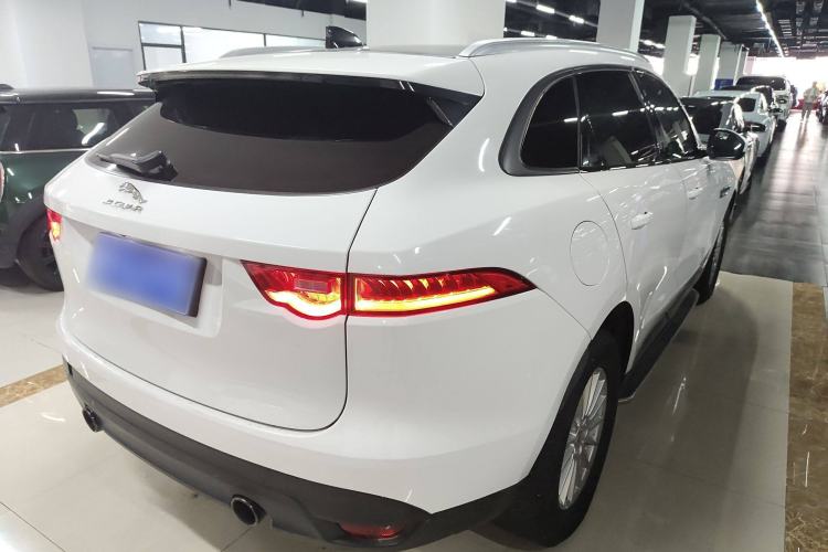 Used Jaguar F-PACE 2018 2.0T Two-Wheel Drive Urban Deluxe Edition Exterior 5
