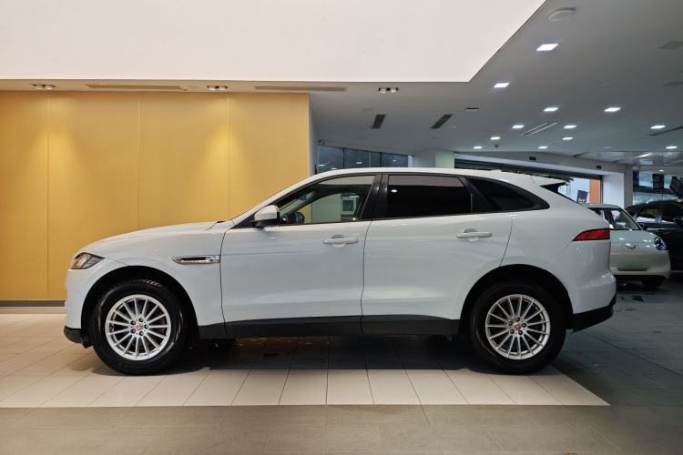 Used Jaguar F-PACE 2018 2.0T Four-Wheel Drive Urban Luxury Edition Exterior 5