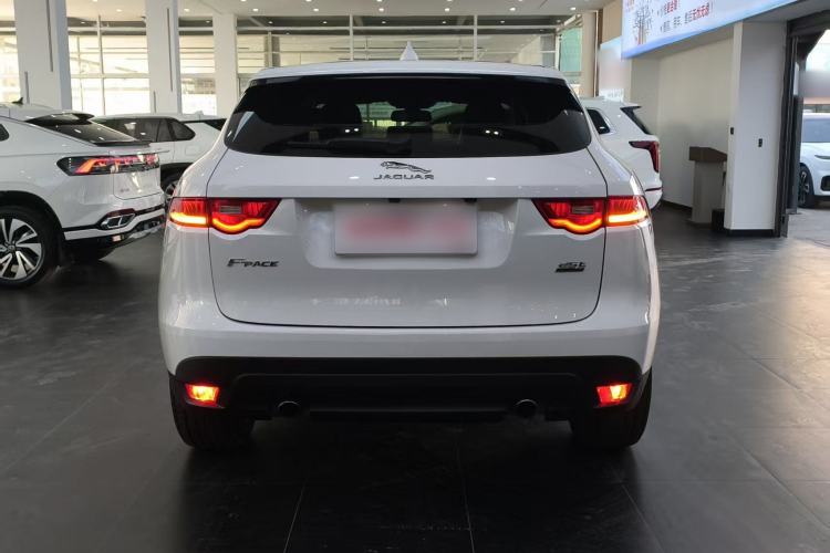 Used Jaguar F-PACE 2018 2.0T Four-Wheel Drive Urban Luxury Edition Exterior 5