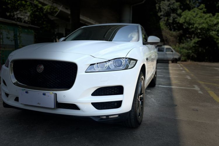 Used Jaguar F-PACE 2018 2.0T Four-Wheel Drive Urban Luxury Edition Exterior 7