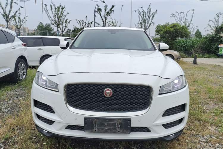 Used Jaguar F-PACE 2018 2.0T Four-Wheel Drive Urban Luxury Edition Front