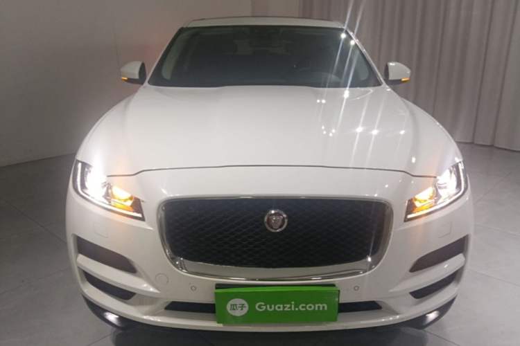 Used Jaguar F-PACE 2018 2.0T Four-Wheel Drive Urban Luxury Edition Front