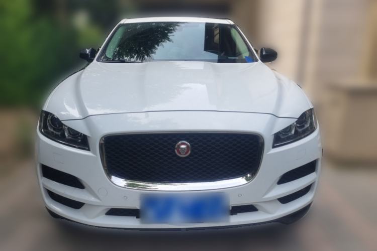 Used Jaguar F-PACE 2018 2.0T Four-Wheel Drive Urban Luxury Edition Front