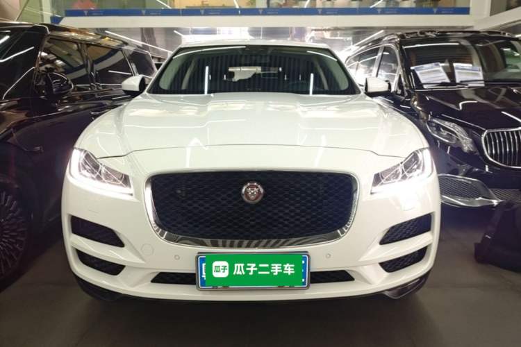 Used Jaguar F-PACE 2018 2.0T Four-Wheel Drive Urban Luxury Edition Front