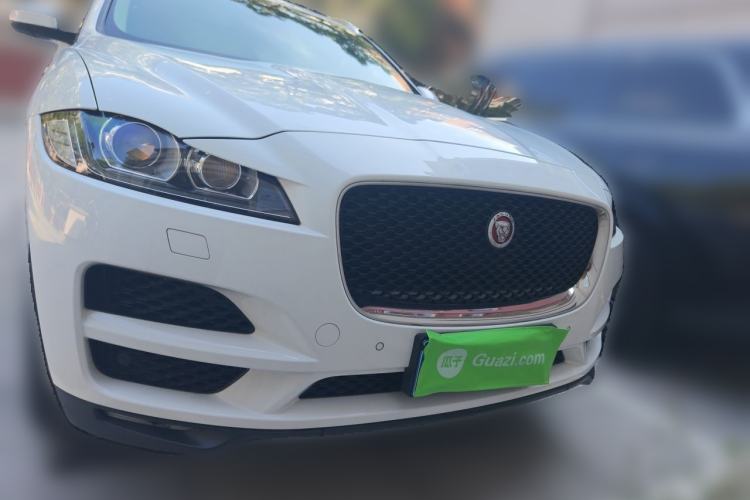 Used Jaguar F-PACE 2018 2.0T Four-Wheel Drive Urban Luxury Edition Front