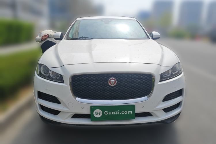 Used Jaguar F-PACE 2018 2.0T Two-Wheel Drive Urban Deluxe Edition Front