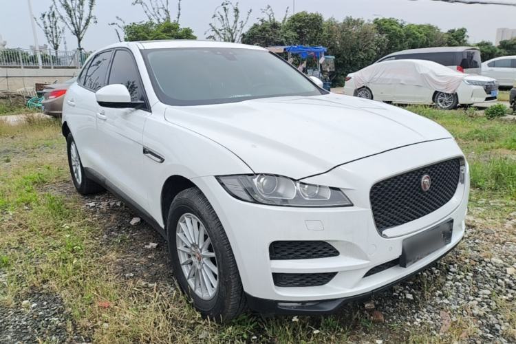 Used Jaguar F-PACE 2018 2.0T Four-Wheel Drive Urban Luxury Edition Front Right 45 Deg