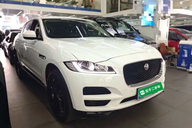 Used Jaguar F-PACE 2018 2.0T Four-Wheel Drive Urban Luxury Edition Front Right 45 Deg