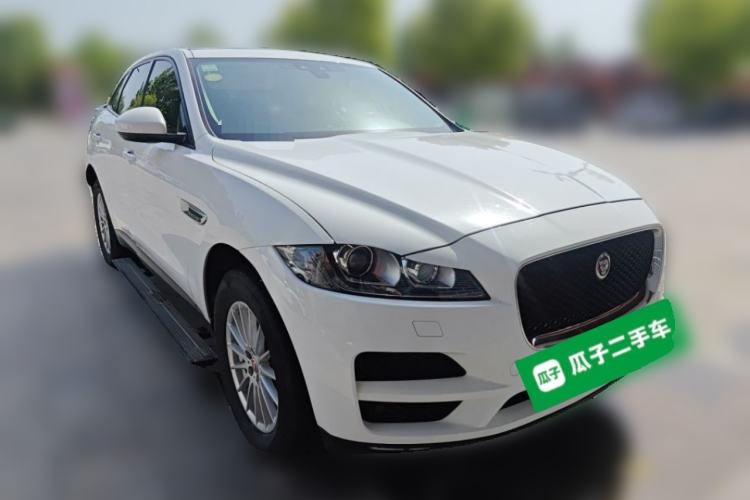 Used Jaguar F-PACE 2018 2.0T Four-Wheel Drive Urban Luxury Edition Front Right 45 Deg