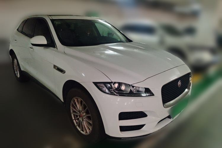 Used Jaguar F-PACE 2018 2.0T Four-Wheel Drive Urban Luxury Edition Front Right 45 Deg