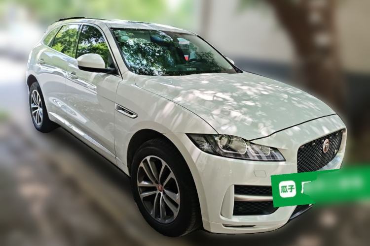 Used Jaguar F-PACE 2018 2.0T Four-Wheel Drive Urban Luxury Edition Front Right 45 Deg