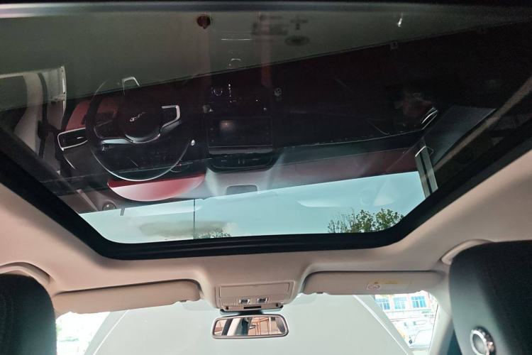 Used Jaguar F-PACE 2018 2.0T Two-Wheel Drive Urban Deluxe Edition Headliner