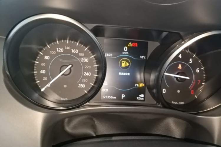 Used Jaguar F-PACE 2018 2.0T Four-Wheel Drive Urban Luxury Edition Instrument Cluster