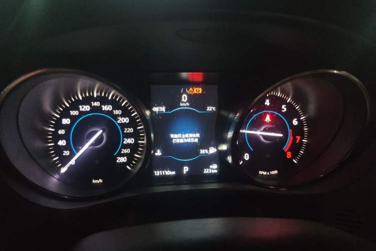 Used Jaguar F-PACE 2018 2.0T Two-Wheel Drive Urban Deluxe Edition Instrument Cluster