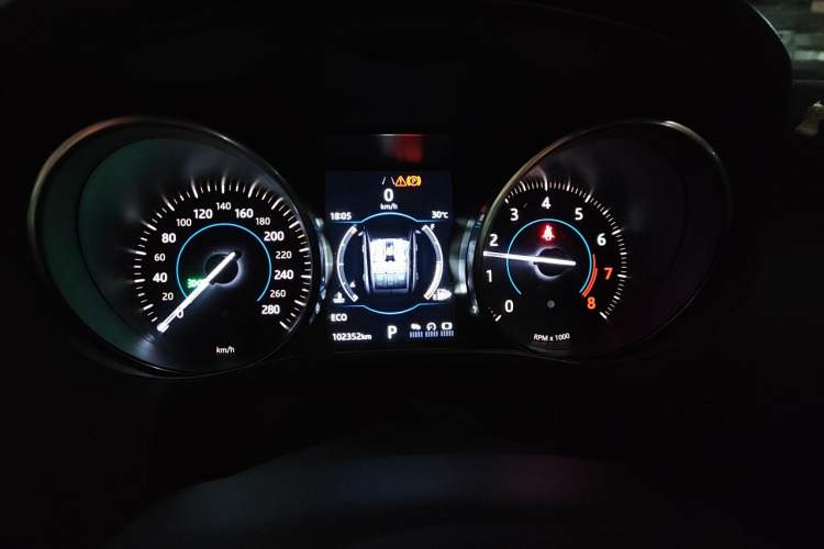 Used Jaguar F-PACE 2018 2.0T Four-Wheel Drive Urban Luxury Edition Instrument Cluster