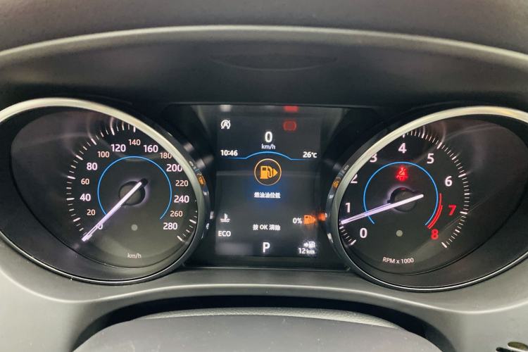 Used Jaguar F-PACE 2018 2.0T Two-Wheel Drive Urban Deluxe Edition Interior 9