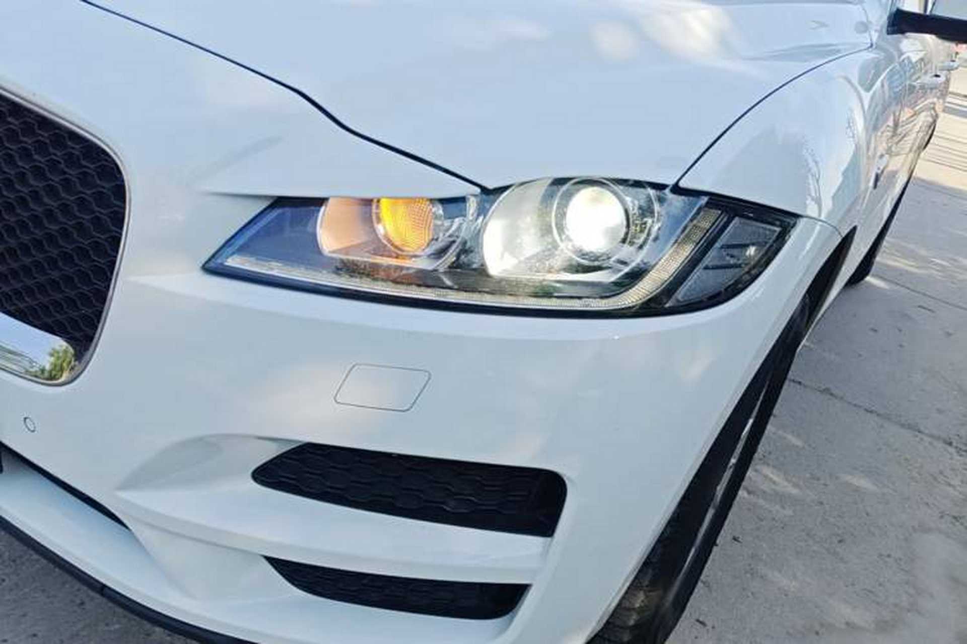Used Jaguar F-PACE 2018 2.0T Four-Wheel Drive Urban Luxury Edition Left Front Headlight