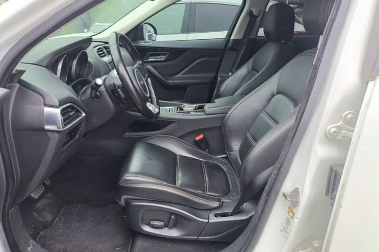 Used Jaguar F-PACE 2018 2.0T Four-Wheel Drive Urban Luxury Edition Left Front Seat