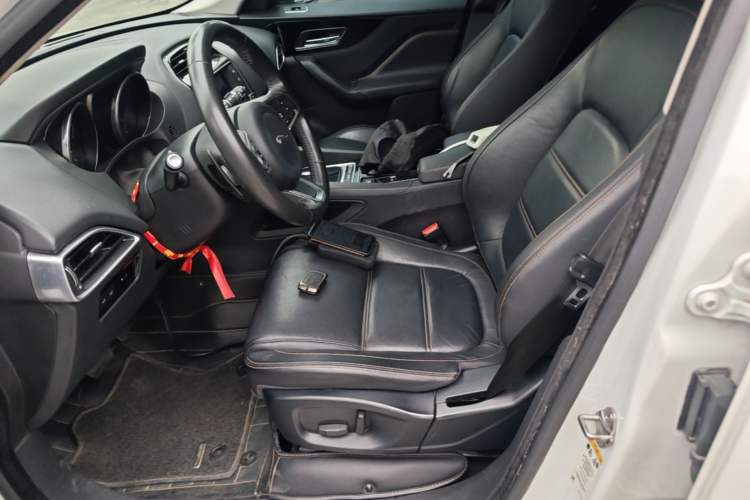 Used Jaguar F-PACE 2018 2.0T Two-Wheel Drive Urban Deluxe Edition Left Front Seat