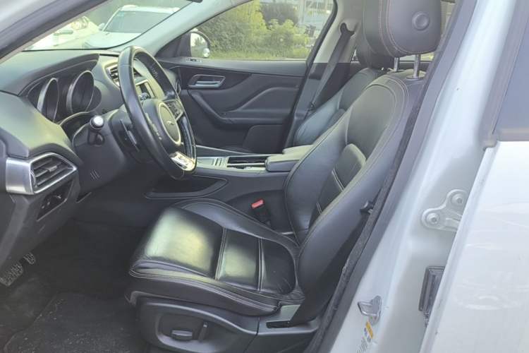 Used Jaguar F-PACE 2018 2.0T Four-Wheel Drive Urban Luxury Edition Left Front Seat