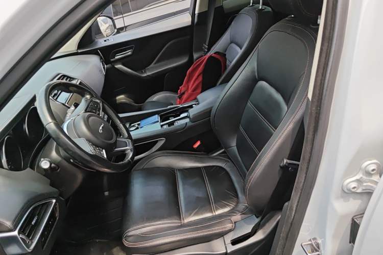 Used Jaguar F-PACE 2018 2.0T Two-Wheel Drive Urban Deluxe Edition Left Front Seat