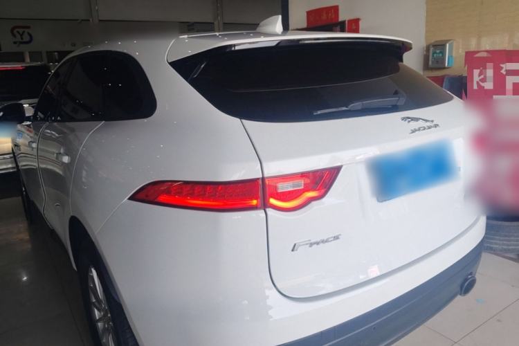 Used Jaguar F-PACE 2018 2.0T Two-Wheel Drive Urban Deluxe Edition Rear Left 45 Deg
