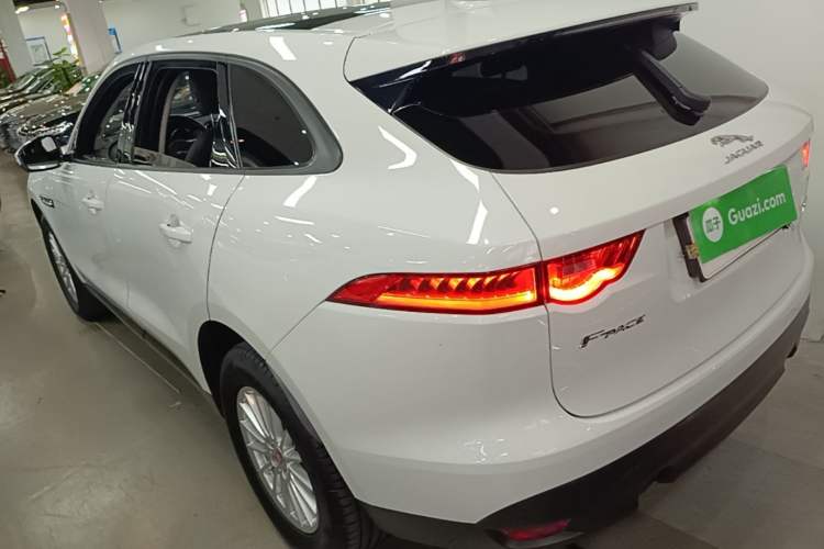 Used Jaguar F-PACE 2018 2.0T Four-Wheel Drive Urban Luxury Edition Rear Left 45 Deg