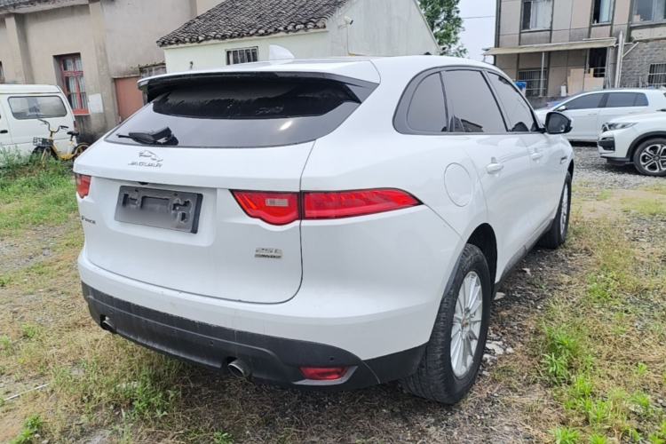 Used Jaguar F-PACE 2018 2.0T Four-Wheel Drive Urban Luxury Edition Rear Right 45 Deg