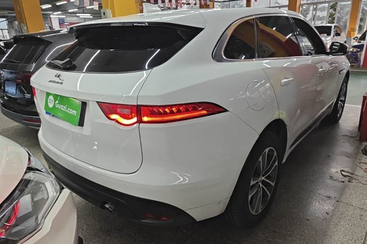 Used Jaguar F-PACE 2018 2.0T All-Wheel Drive R-Sport Sport Edition Rear Right 45 Deg