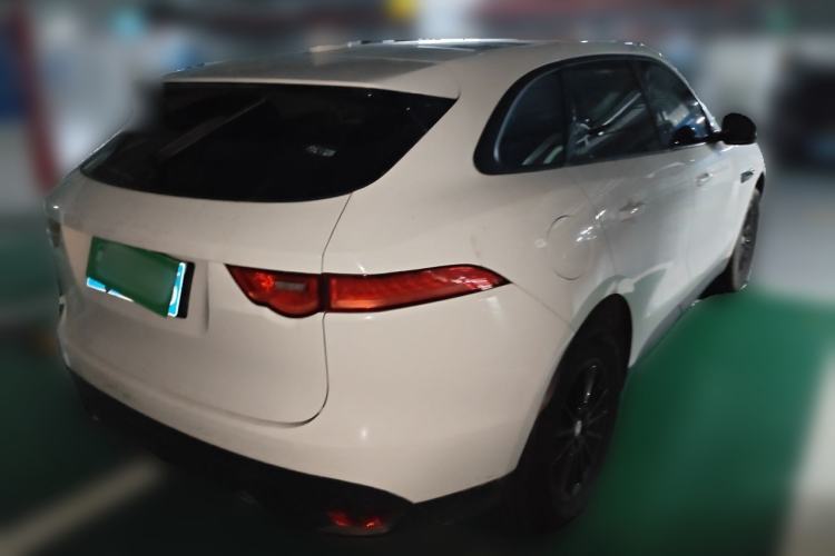Used Jaguar F-PACE 2018 2.0T Four-Wheel Drive Urban Luxury Edition Rear Right 45 Deg