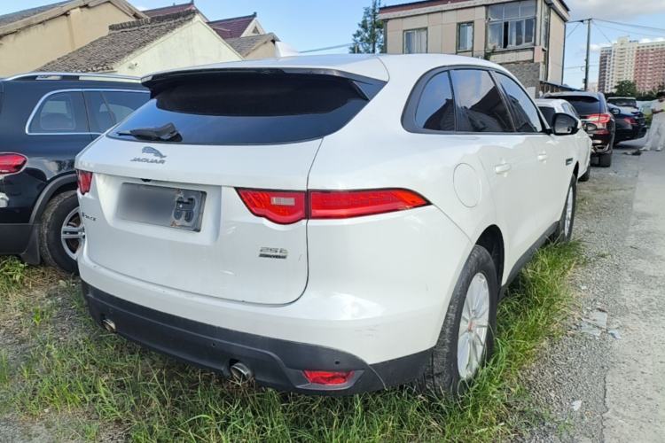 Used Jaguar F-PACE 2018 2.0T Four-Wheel Drive Urban Luxury Edition Rear Right 45 Deg
