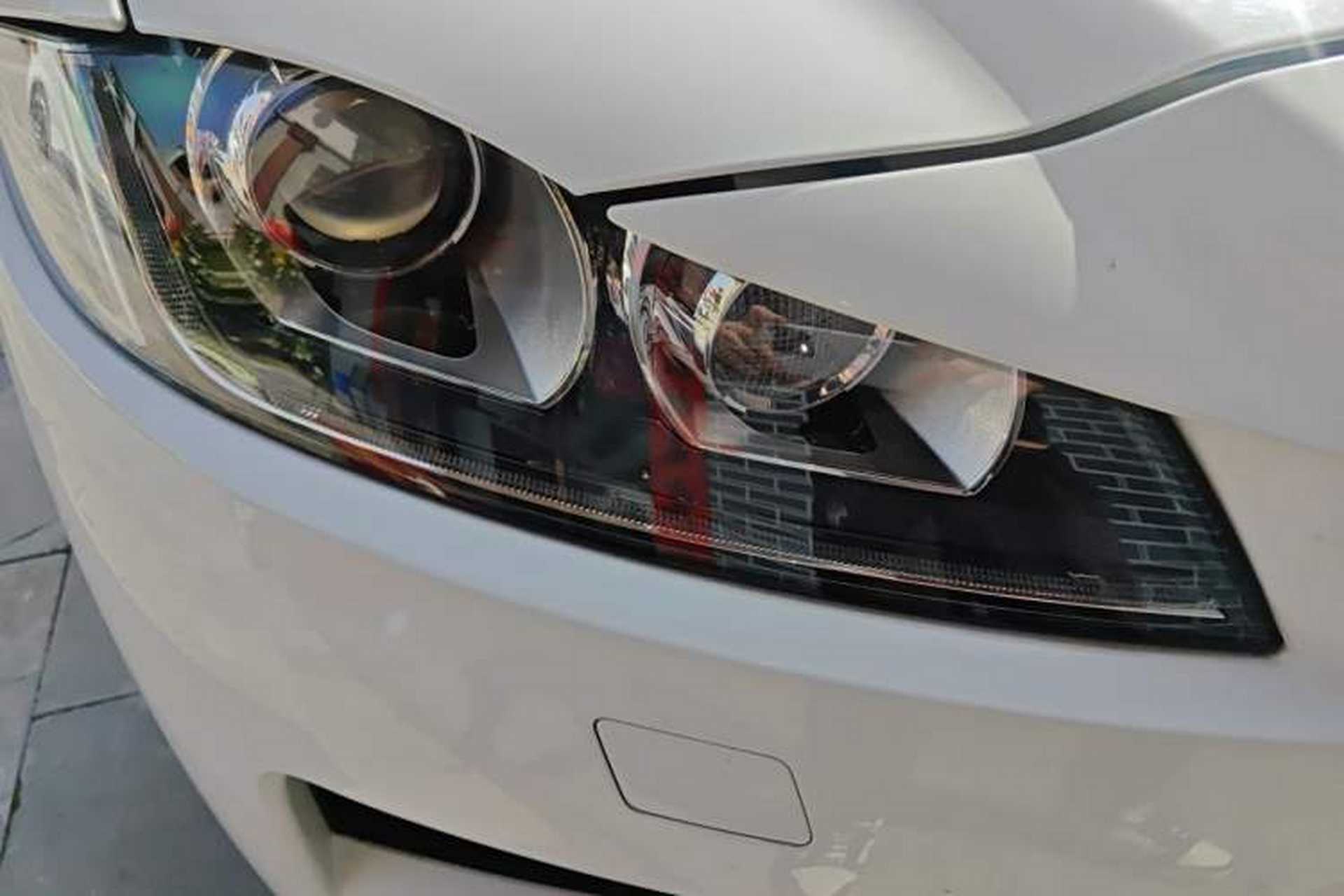 Used Jaguar F-PACE 2018 2.0T Four-Wheel Drive Urban Luxury Edition Right Front Headlight