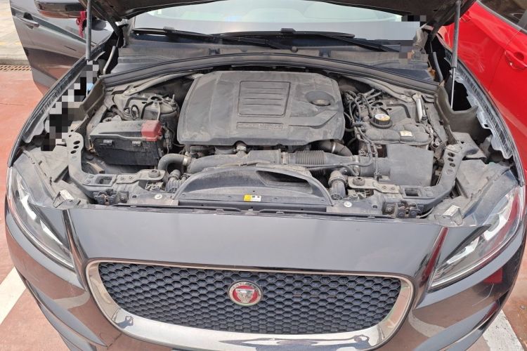 Used Jaguar F-PACE 2019 2.0T Four-Wheel Drive Urban Luxury Edition Engine Bay