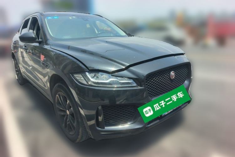 Used Jaguar F-PACE 2019 2.0T Four-Wheel Drive Urban Luxury Edition Front Right 45 Deg
