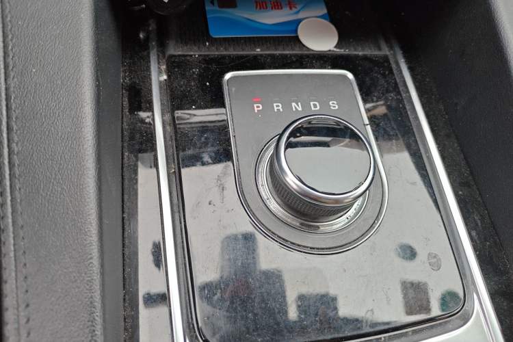 Used Jaguar F-PACE 2019 2.0T Four-Wheel Drive Urban Luxury Edition Gear Lever