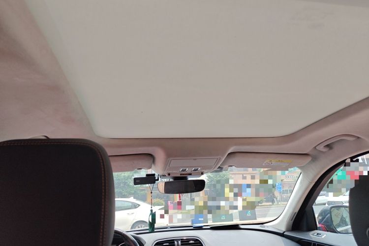 Used Jaguar F-PACE 2019 2.0T Four-Wheel Drive Urban Luxury Edition Headliner