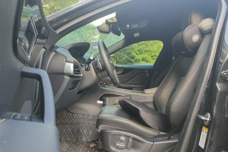 Used Jaguar F-PACE 2019 2.0T All-Wheel Drive R-Sport Sport Edition Left Front Seat